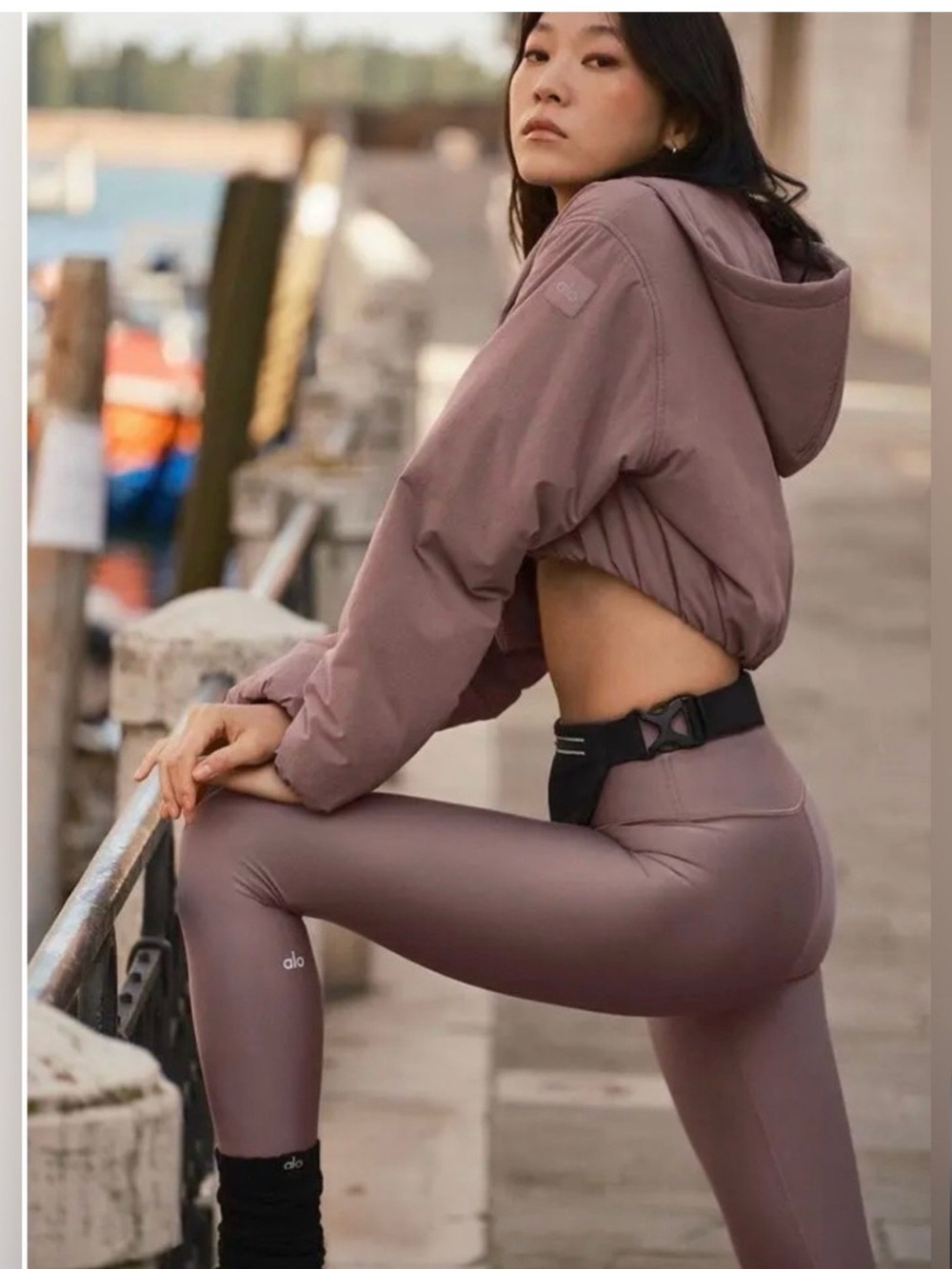 NWT ALO 7/8 Airlift Leggings Large Mushroom